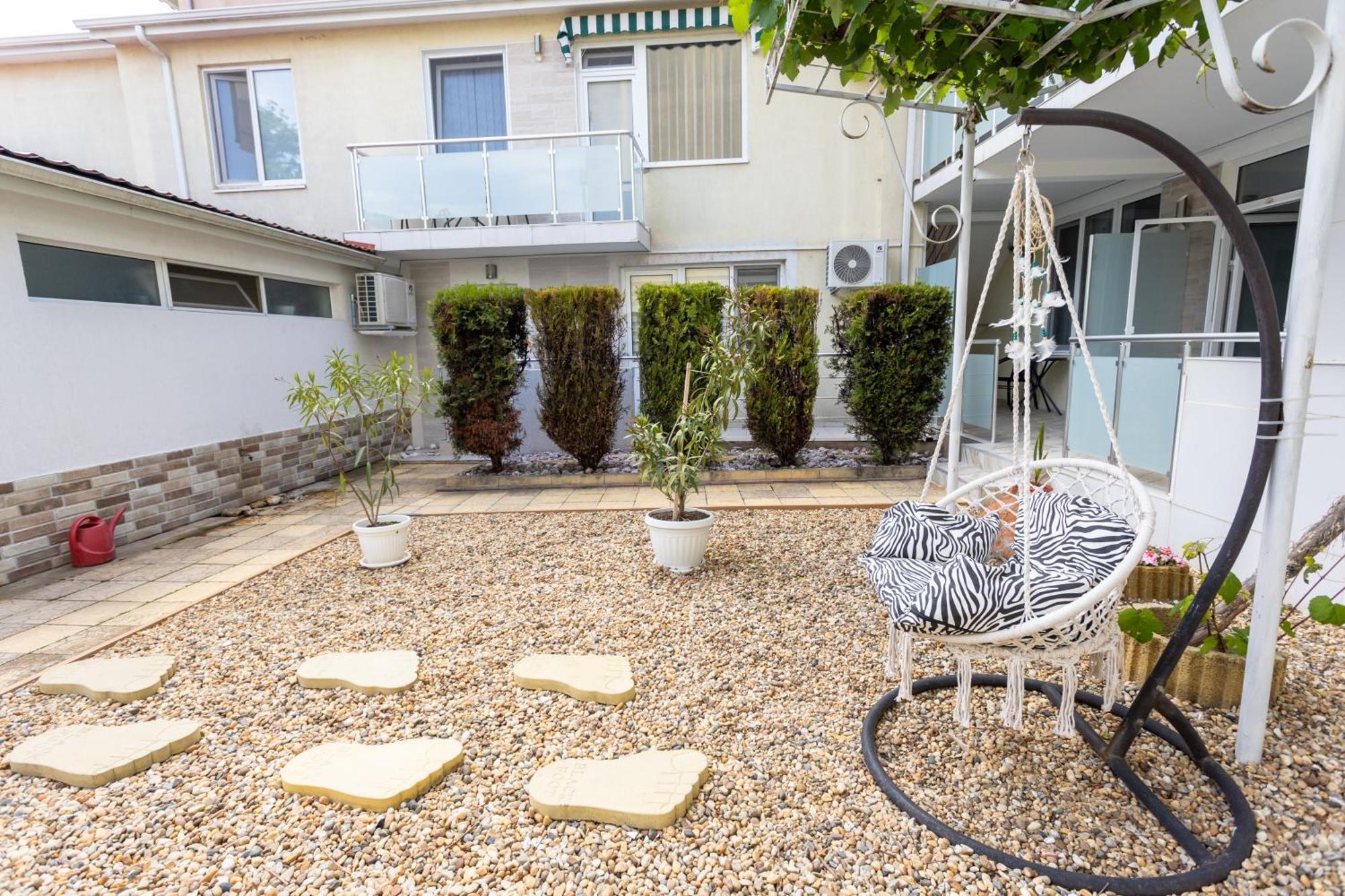 Guest House Desi - Къща За Гости Деси Balchik Ngoại thất bức ảnh