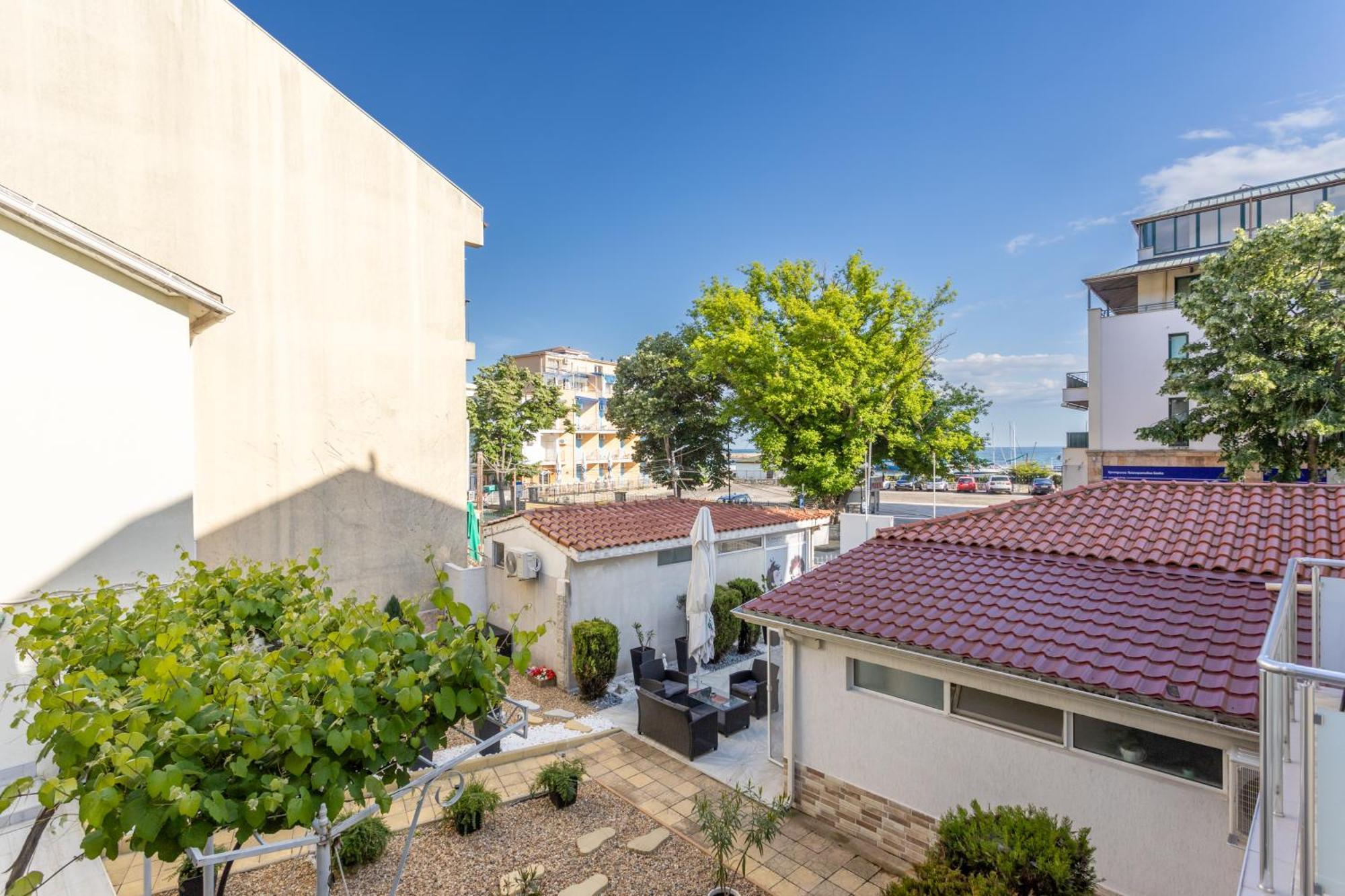 Guest House Desi - Къща За Гости Деси Balchik Ngoại thất bức ảnh