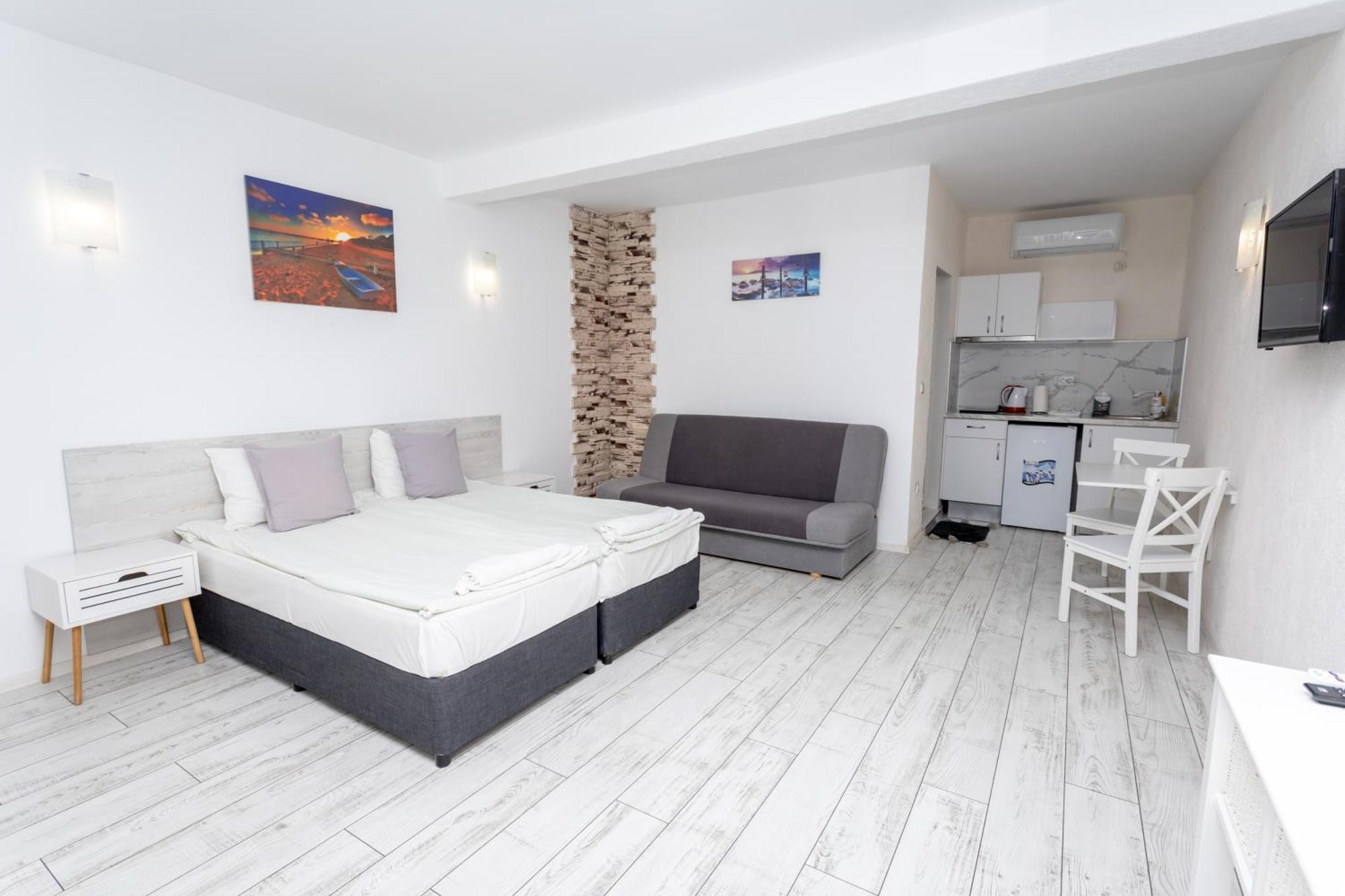 Guest House Desi - Къща За Гости Деси Balchik Ngoại thất bức ảnh