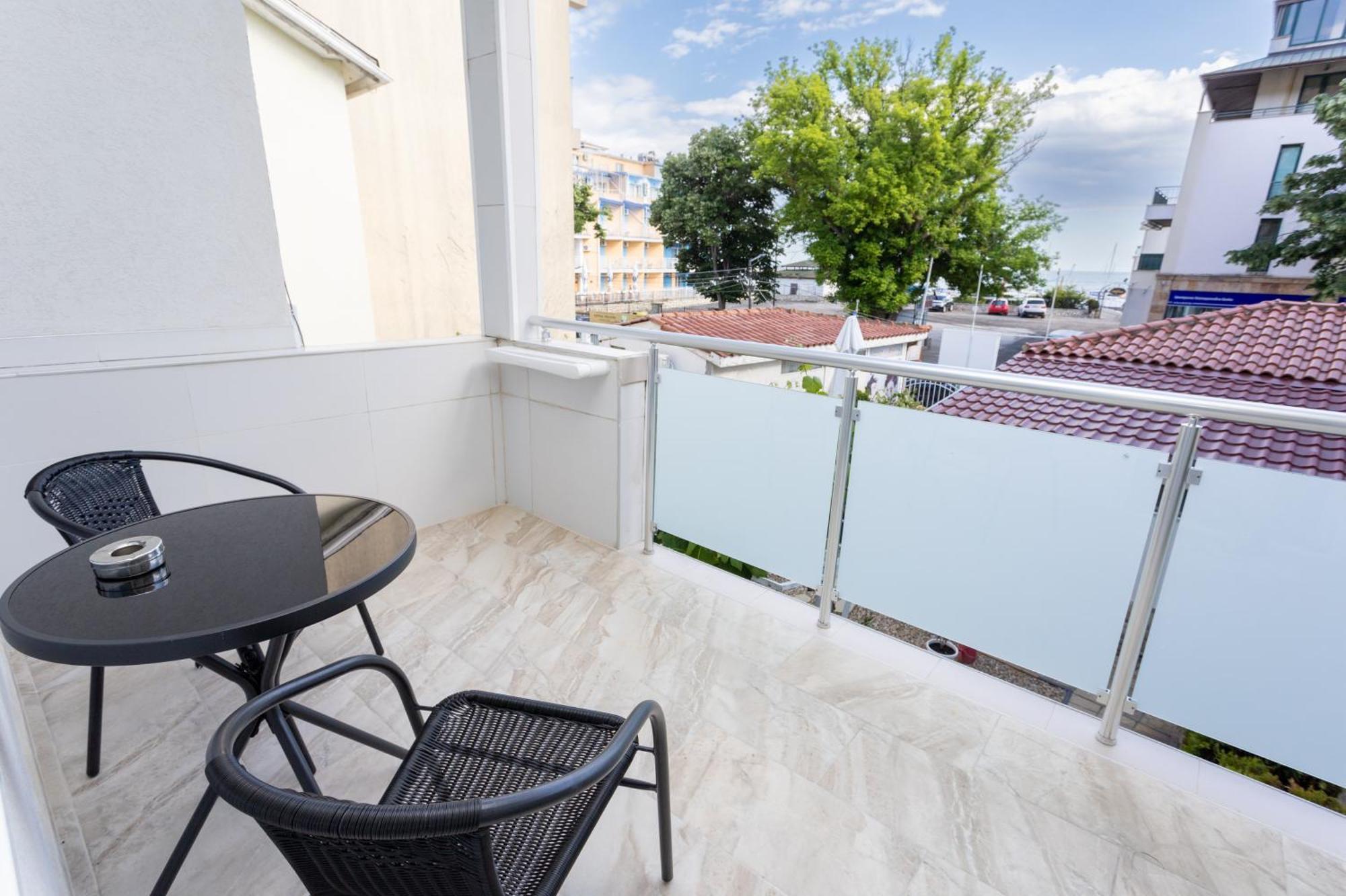 Guest House Desi - Къща За Гости Деси Balchik Ngoại thất bức ảnh